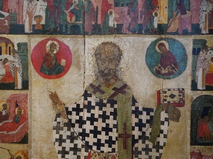 В Рязанском художественном музее на иконе проявился лик святителя Николая