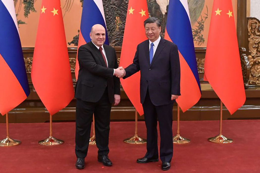 Михаил Мишустин и Си Цзиньпин начали переговоры: кадры визита в Пекин