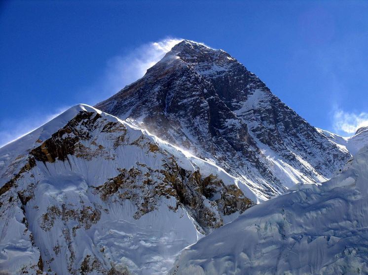 29 мая 1953 год. В этот день на Вершину мира взошли новозеландец Эдмунд Хиллари и шерпа Тенсинг Норгей.