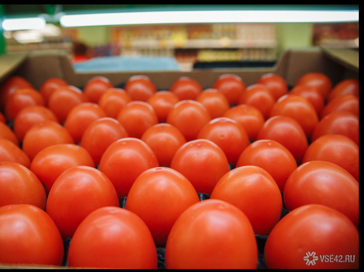В Кузбассе резко взлетела цена на овощи и фрукты