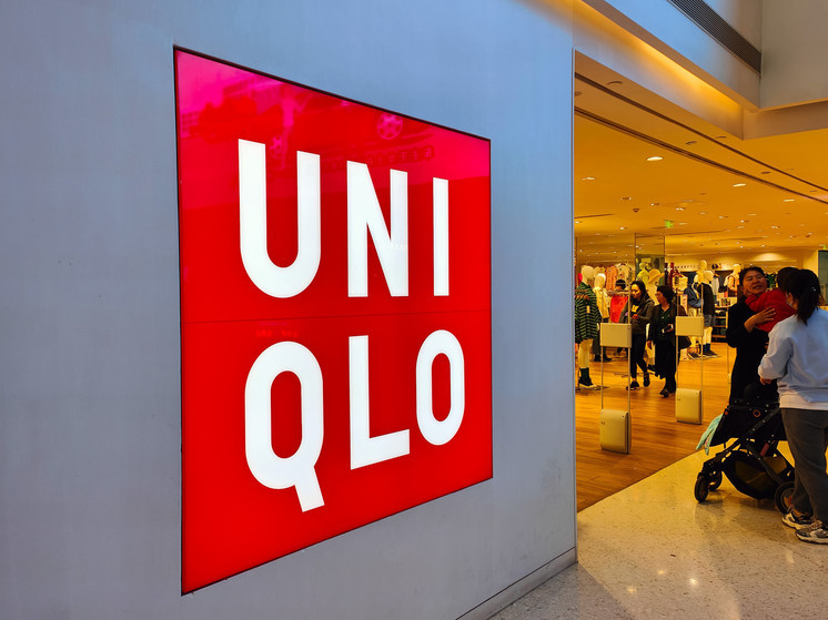 Бренд одежды Uniqlo решил окончательно покинуть российский рынок