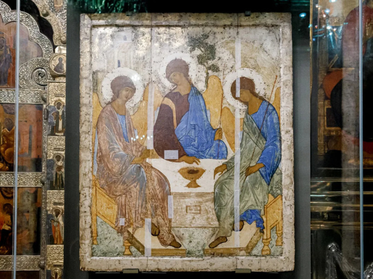 В РПЦ считают преувеличенной тревогу музейного сообщества по поводу передачи "Троицы" Рублева