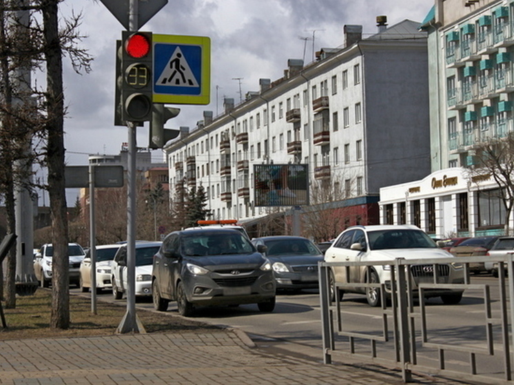 В Красноярске вновь образовались пробки из-за ремонта дорог и ДТП