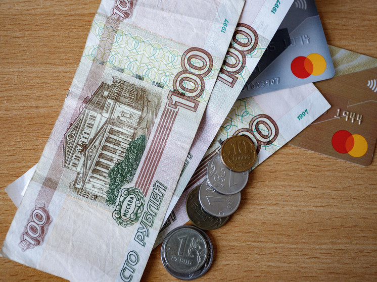 Жители Псковской области решили "обезопасить" деньги и лишились более 3 млн рублей