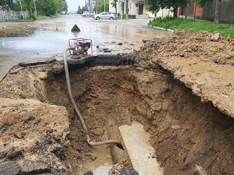 Без воды в центре Калуги остались около 50 многоквартирных домов