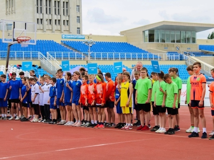 В Курске стартовали спортивные соревнования школьников «Президентские состязания»