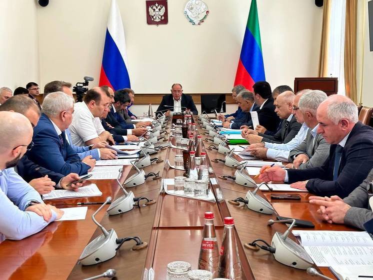 Премьер Дагестана проводит заседание по Бежтинскому участку