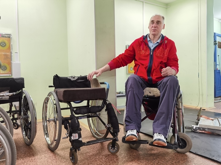 В Новосибирске участник Паралимпиады в Пекине Полещук рассказал о сложностях фехтования на коляске