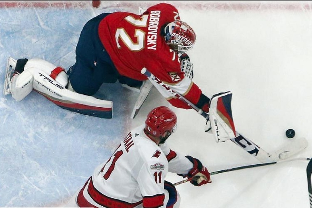 Блистательная игра русского голкипера «Флориды» вывела его команду в финал  плей-офф НХЛ.