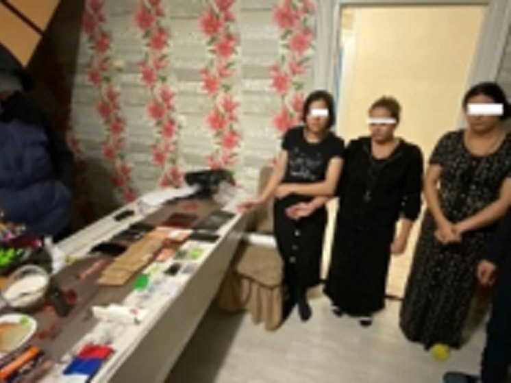Сотрудники полиции Оренбурга задержали трех женщин за мошенничество