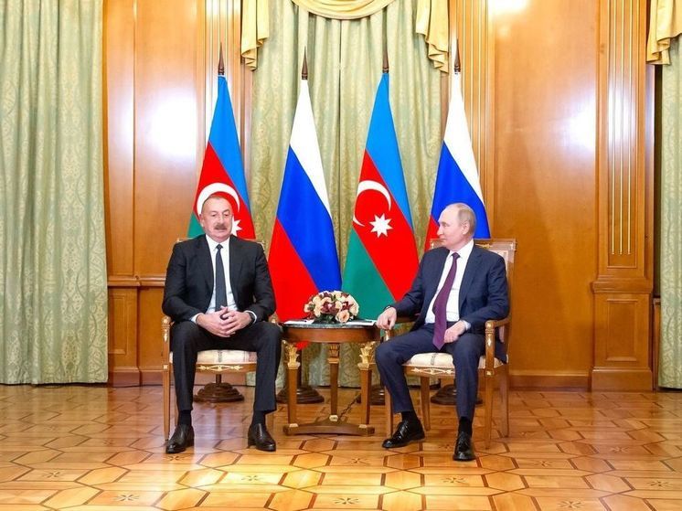 Путин высоко оценил развитие отношений РФ и Азербайджана