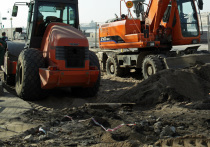 В Мурманской области продолжаются ремонтные мероприятия в рамках нацпроекта “Безопасные качественные дороги”. На очереди - участки автодороги Пиренга - Ковдор.