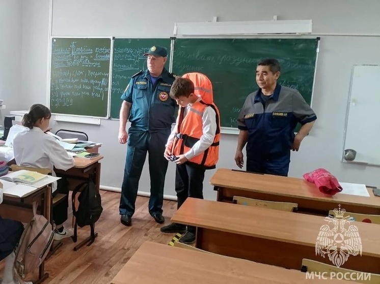 В Астраханской области проходят уроки о безопасности на воде