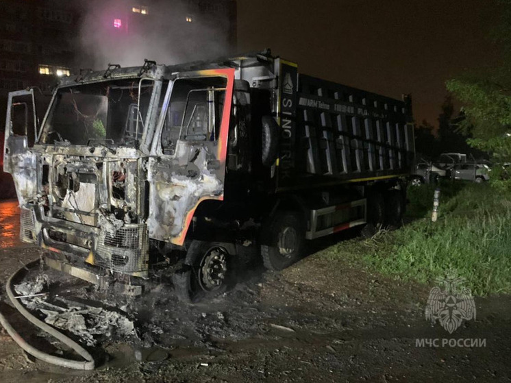 Поздним вечером 25 мая в Иванове загорелась кабина грузового автомобиля