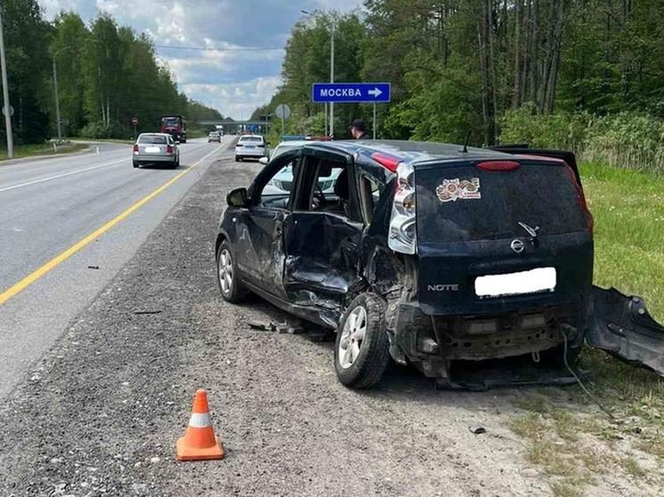 Женщина-водитель травмировалась в ДТП под Брянском