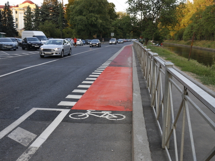 До конца 2023 года в Калининграде нанесут велоразметку на 55 тротуарах