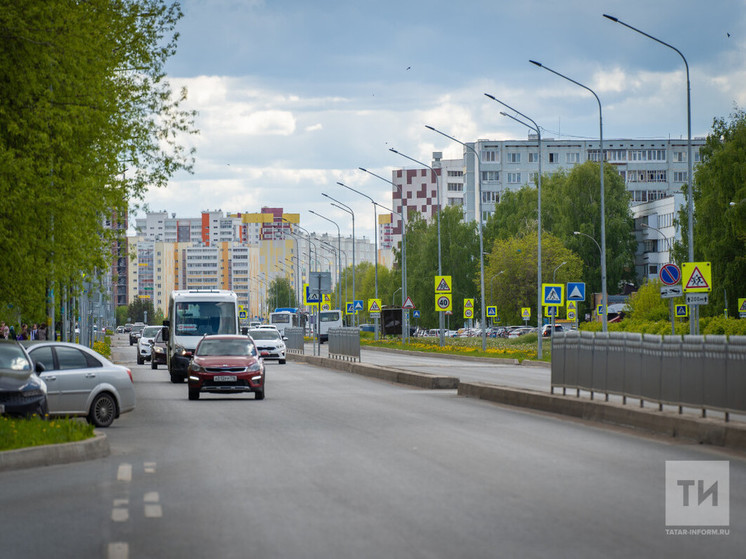 В Казани временно закрыли муниципальную парковку из-за дорожных работ