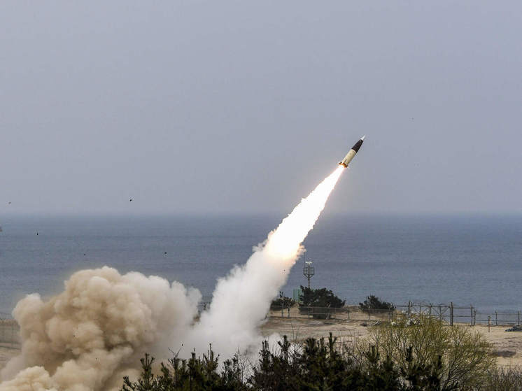 Группа конгрессменов США попросила Байдена передать Украине ракеты ATACMS