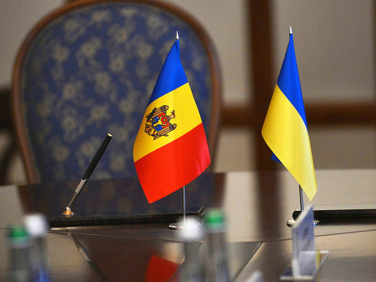 В Молдавии на 60 дней продлили режим ЧП в связи с конфликтом на Украине