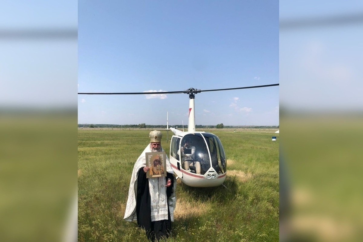 Что за самолет летает над оренбургом. Вертолет фото. Фото из вертолета. Покажи фотографию вертолета.