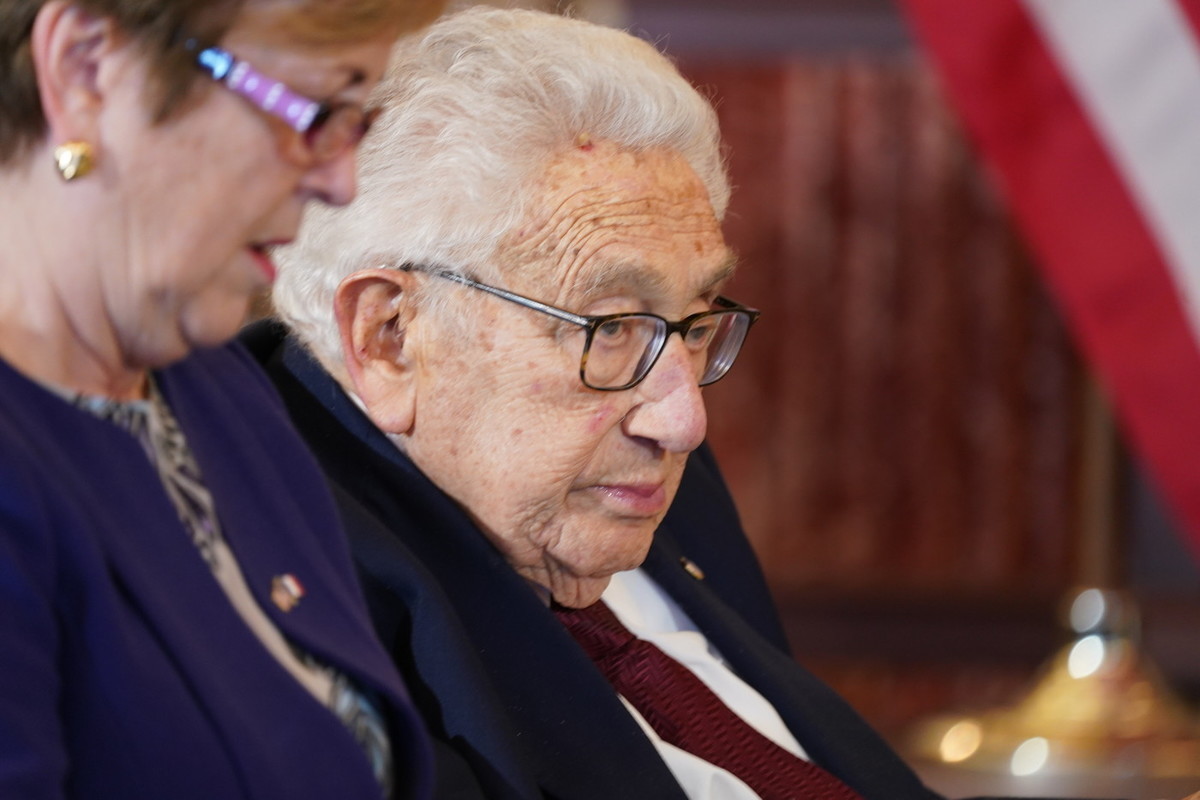 Kissinger: "The proposal to accept Ukraine into NATO was a serious mistake and led to conflict"