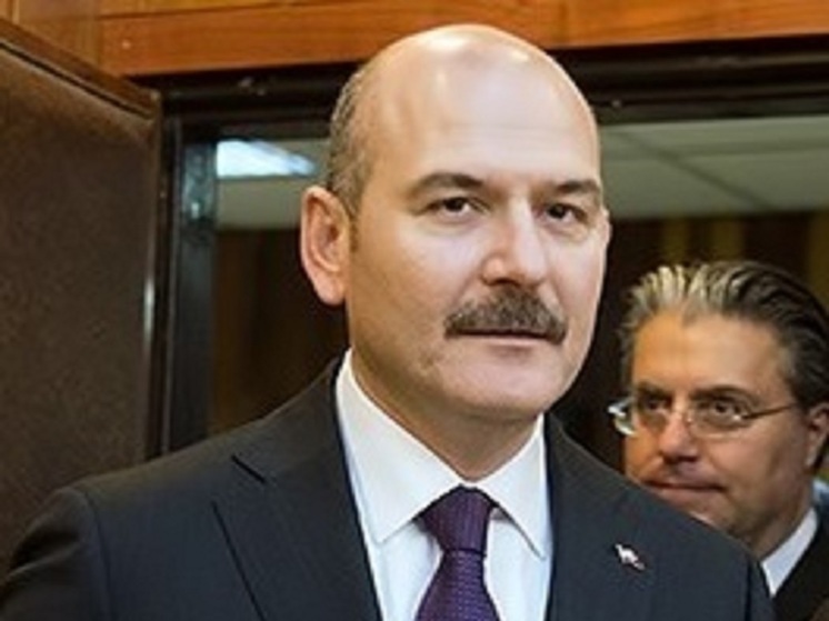 Глава МВД Турции Сойлу объявил предателями сторонников проамериканской политики