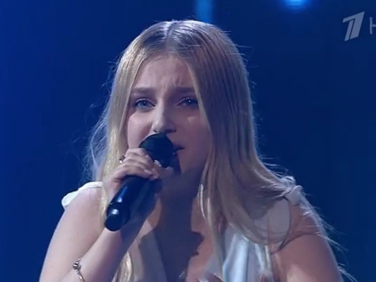 Несмотря на острый ларингит 19-летняя Виктория Соломахина из Воронежа прошла в финал шоу «Голос»