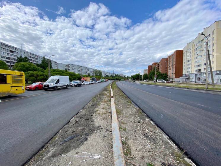 Движение по улице Юбилейной в Пскове полностью возобновили