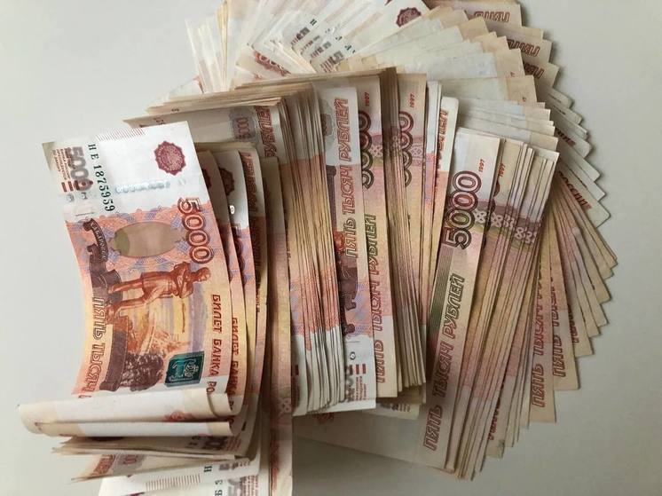 Пенсионерка из деревни Нурма перевела мошенникам более 300 тысяч рублей