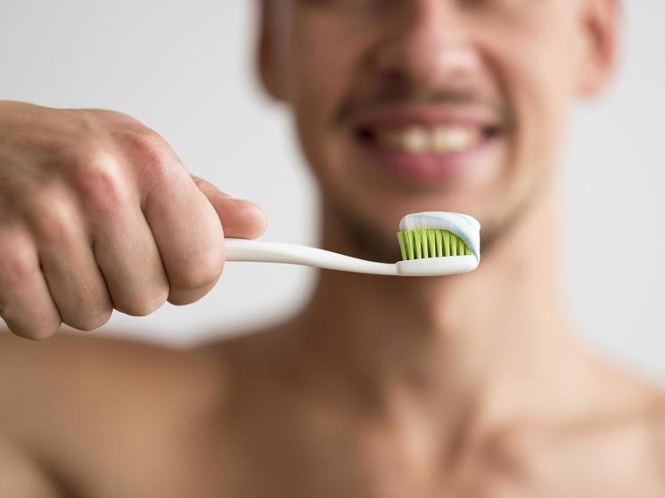  Германия — Stiftung Warentest назвал лучшей зубную пасту всего за 0,69 евро