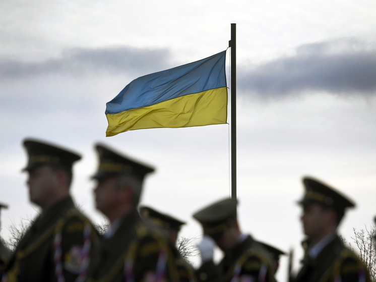The Telegraph: Киев в попытке пополнить ряды ВСУ перед контрнаступлением раздает повестки на улицах