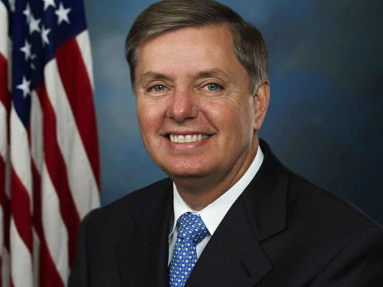 В Госдуме обвинили Линдси Грэма в сатанизме за слова о смерти русских