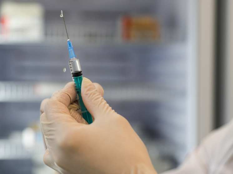 Repubblika: Италия уничтожит 15 тысяч доз вакцин от коронавируса