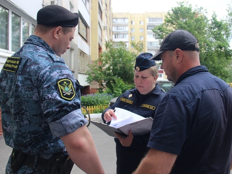 Орловчанин погасил долг почти в полмиллиона по алиментам после ареста авто