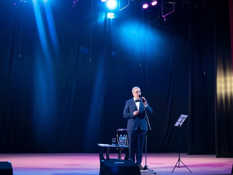 Телеведущий Андрей Норкин выступил с концертом на окраине Архангельска