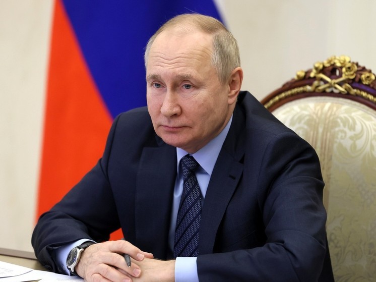Владимир Путин поздравил северян с 85-летием Мурманской области