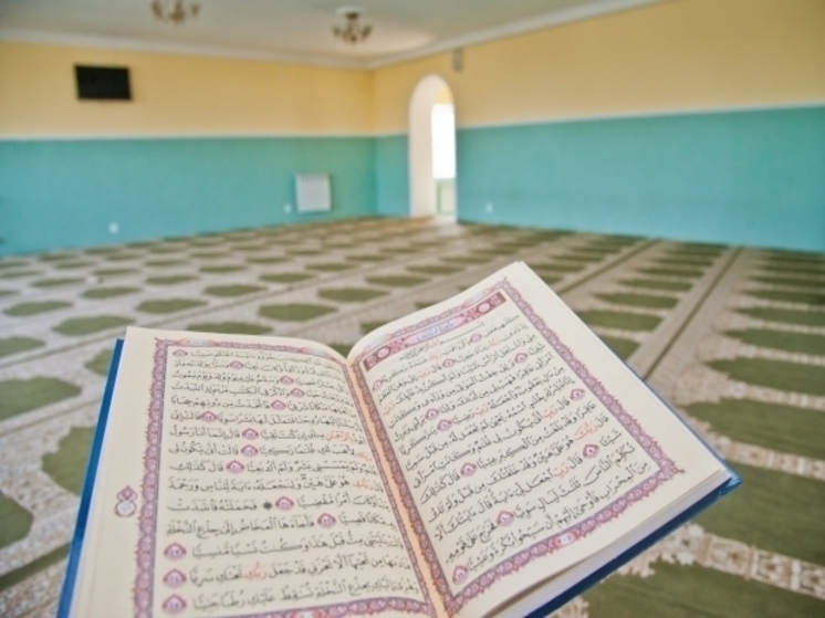 Сжегшего Коран волгоградца в Грозном встретили недовольные мусульмане