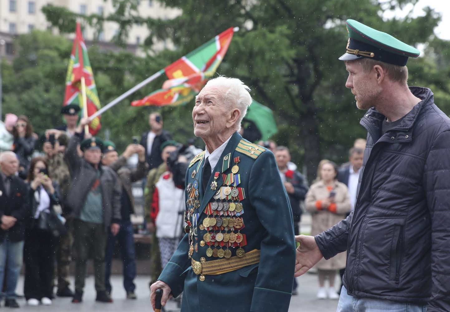 В Москве отметили День пограничника: кадры встречи ветеранов