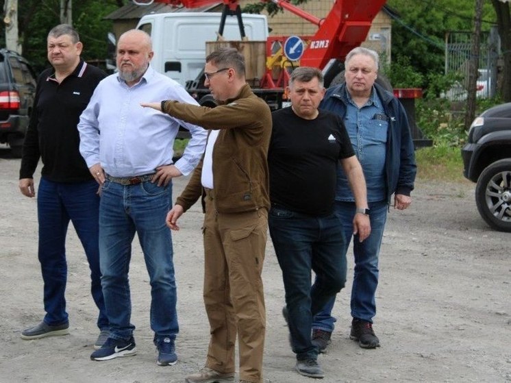 Специалисты из Кузбасса возводят в прифронтовом городе асфальтобетонный завод