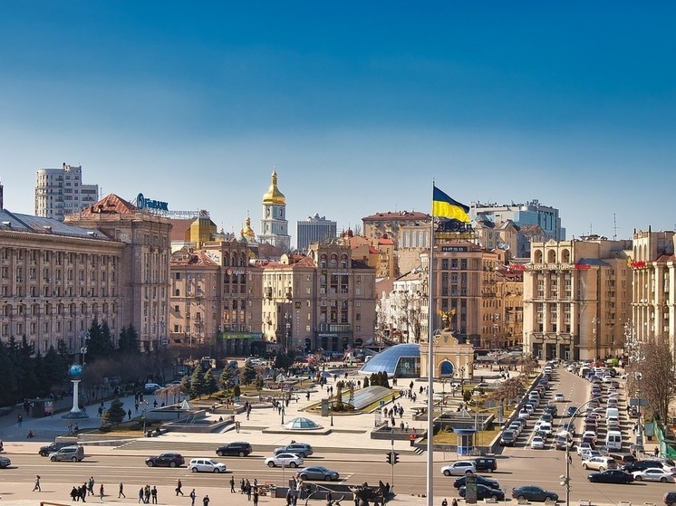 Кличко заявил о взрывах в Деснянском районе Киева