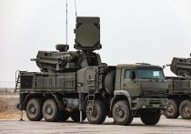 Телеграм-канал SHOT сообщает, что российские системы противовоздушной обороны (ПВО) сбили беспилотный летательный аппарат (БПЛА) Вооруженных сил Украины (ВСУ) над селом Мартьяновка Клинцовского района Брянской области