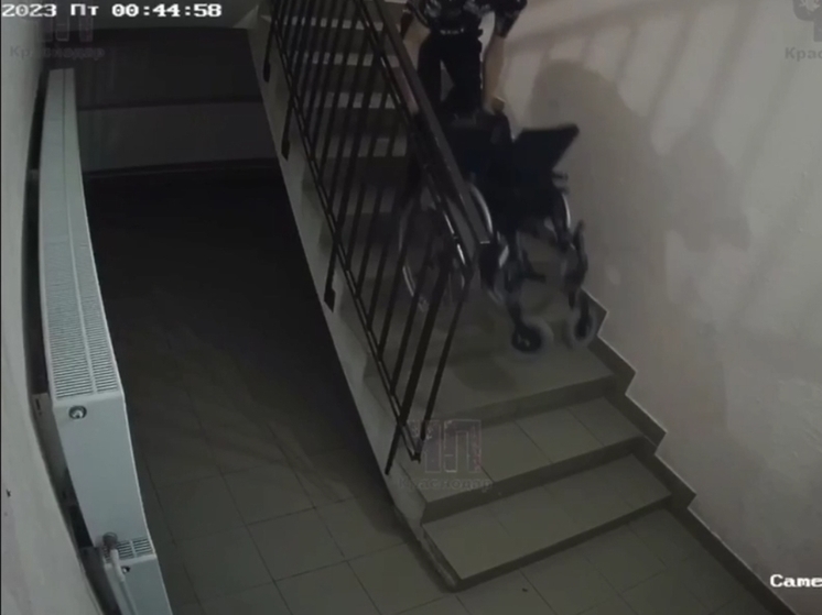 В Краснодаре полицейские проводят проверку по факту кражи инвалидной коляски
