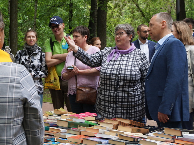 В Ярославле прошла акция «Прогулки по литературной аллее…»