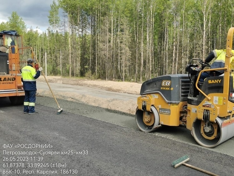 Рабочие отремонтировали больше половины дороги Петрозаводск – Суоярви