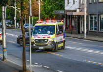 Житель австралийского города Перт попал в больницу с тяжелыми ожогами после того, как у него в кармане взорвалась электронная сигарета