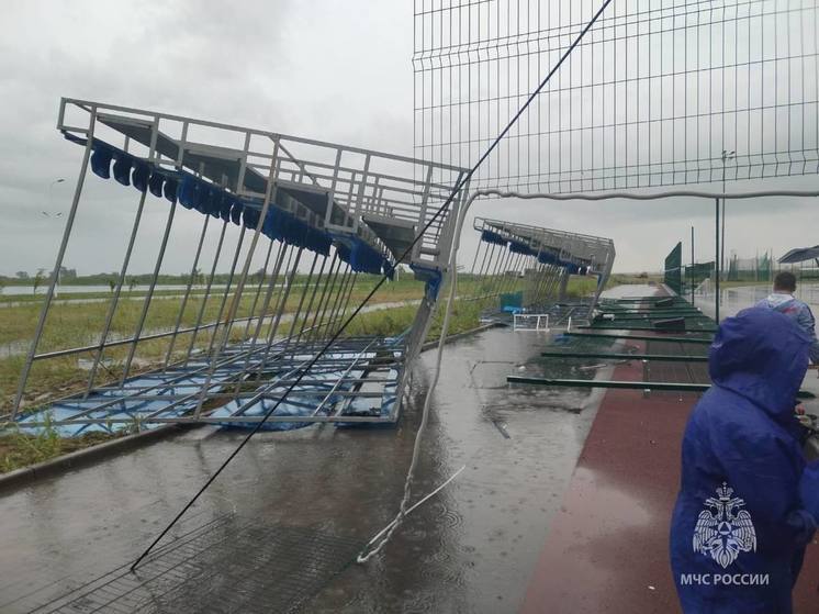 В Ростове-на-Дону обрушилась трибуна на гребном канале