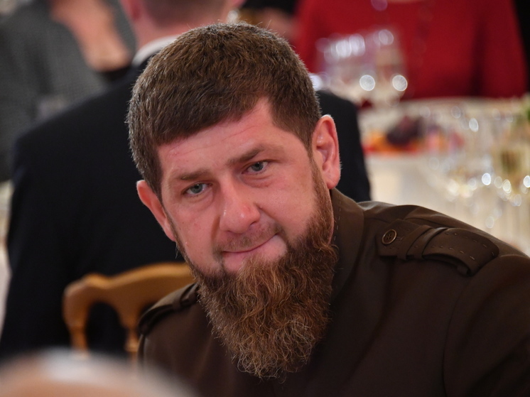 Глава Чечни Кадыров призвал ввести в стране военное положение