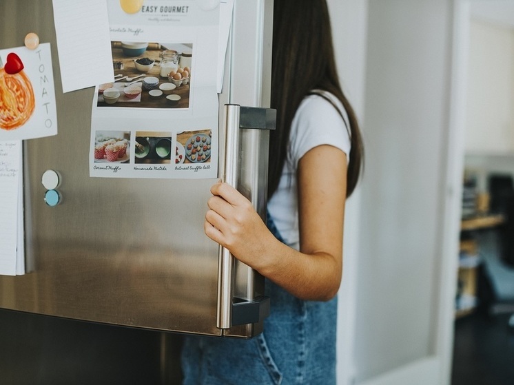 В холодильнике не будет никакого запаха: простой копеечный способ, который будет полезен каждой хозяйке