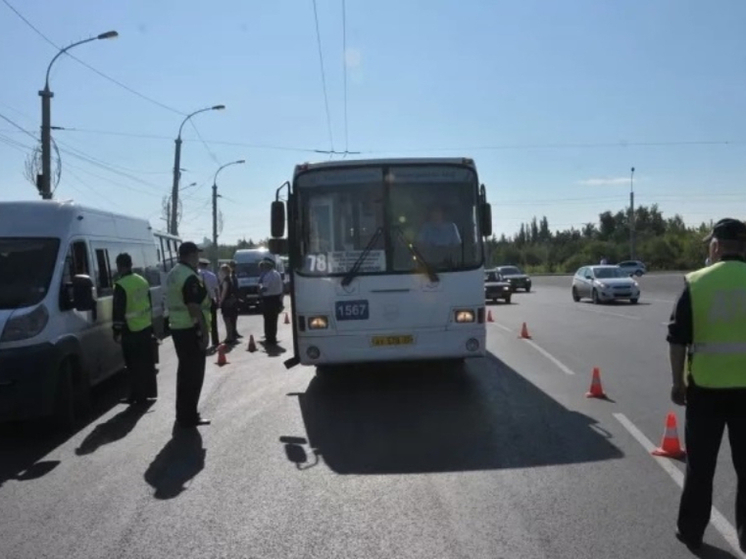 В Омске пять автобусов с неисправностями перевозили пассажиров