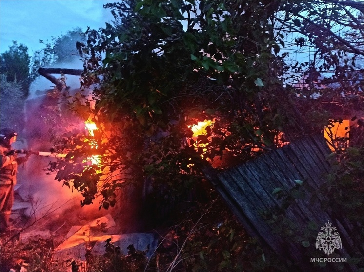 В Смоленском районе сгорел жилой дом